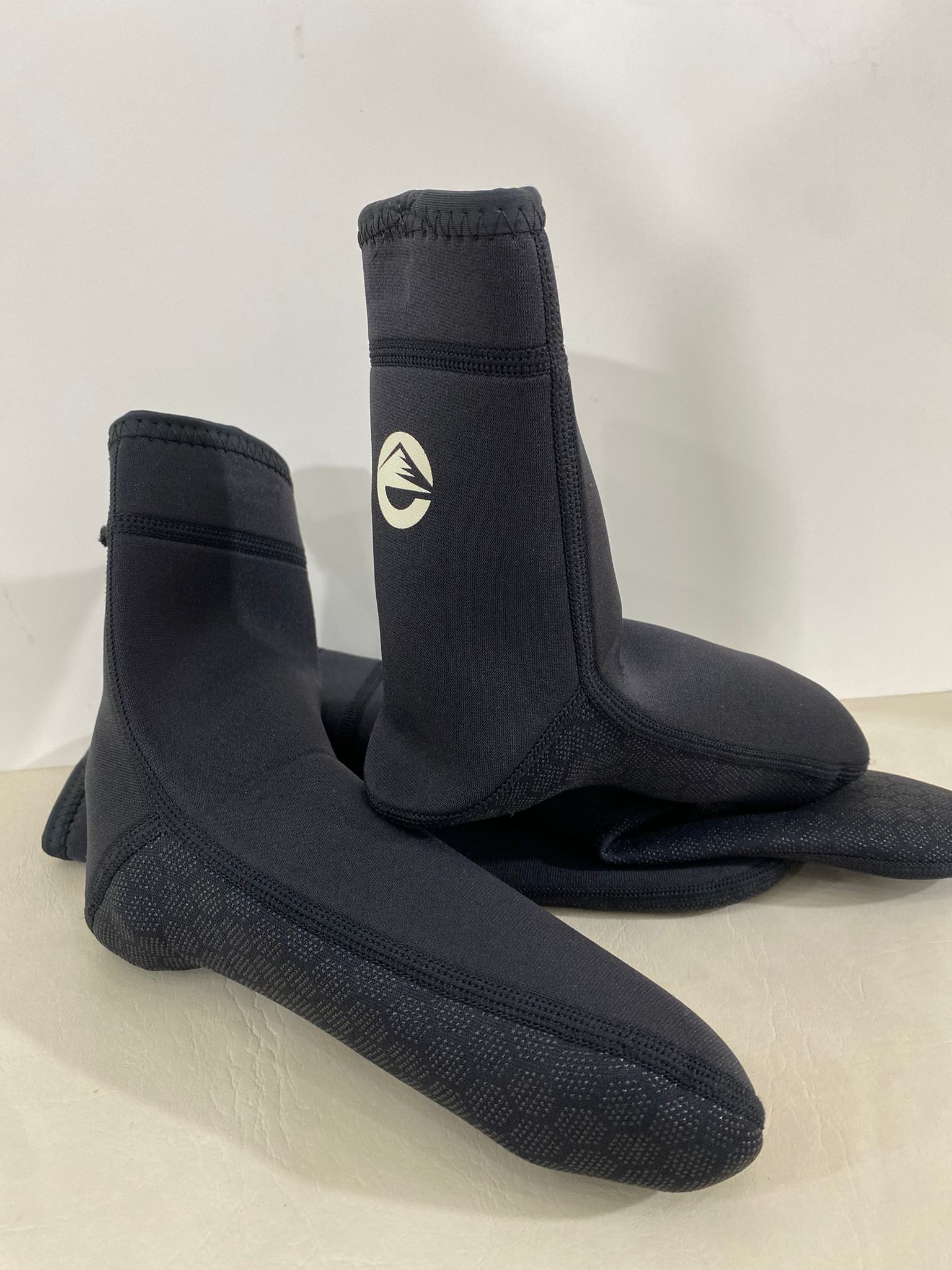 BOTAS DE NEOPRENO NUG 3MM